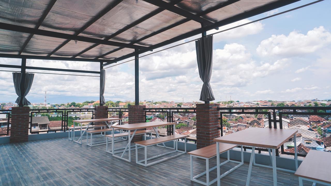 Penak Malioboro Hostel Yogyakarta Dış mekan fotoğraf
